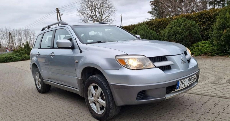 Mitsubishi Outlander cena 9500 przebieg: 277000, rok produkcji 2006 z Łaszczów małe 352